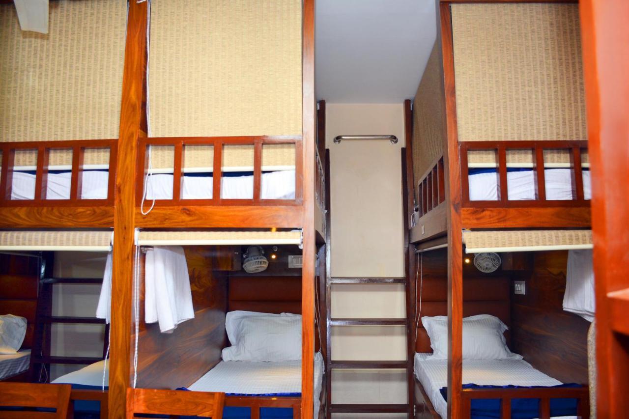 Hotel Nest N Rest - Mumbai Eksteriør bilde