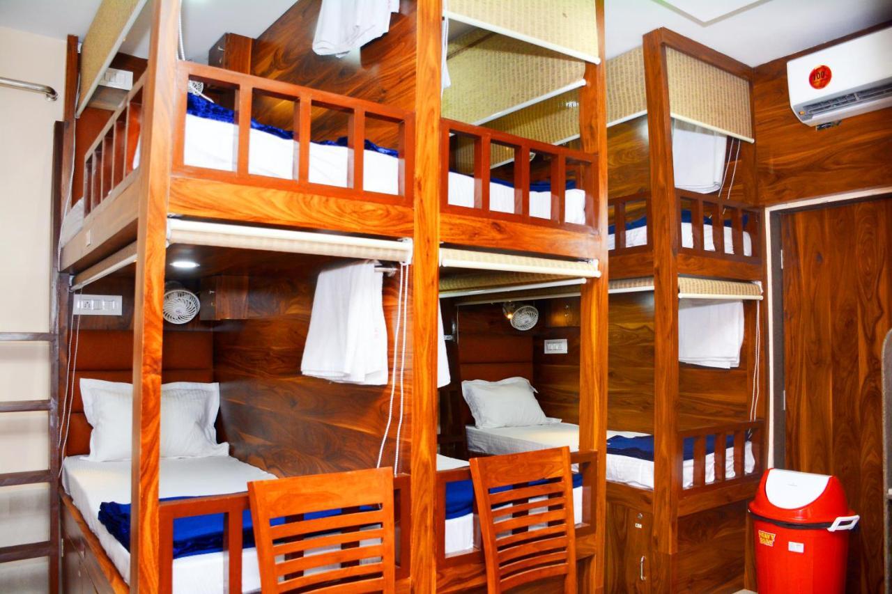 Hotel Nest N Rest - Mumbai Eksteriør bilde